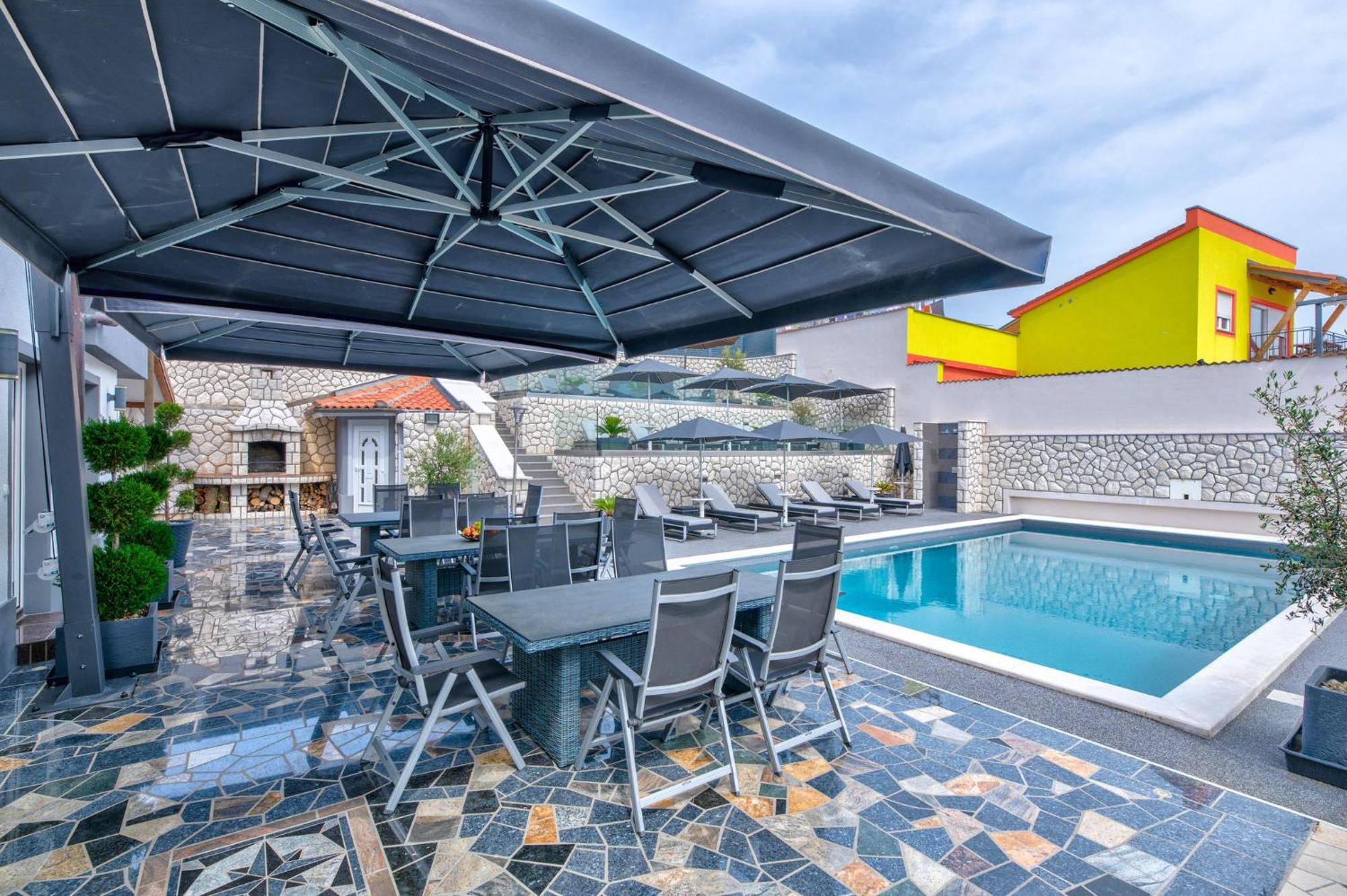 Villa Vivien Crikvenica Exterior foto