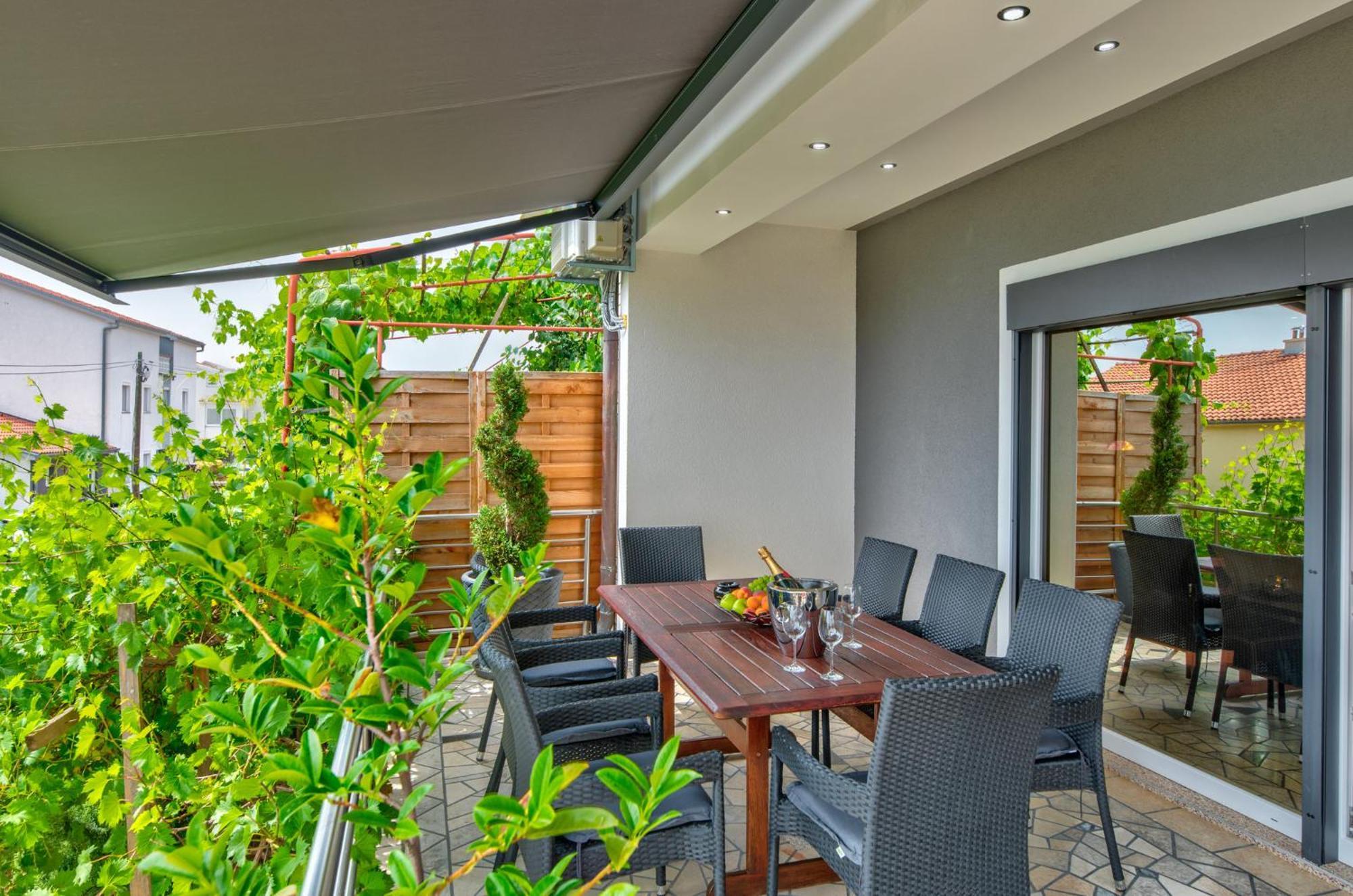 Villa Vivien Crikvenica Exterior foto